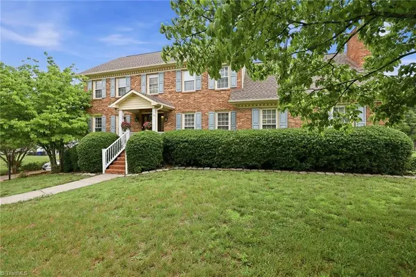 250 Hedrick DR, Kernersville, NC 27284