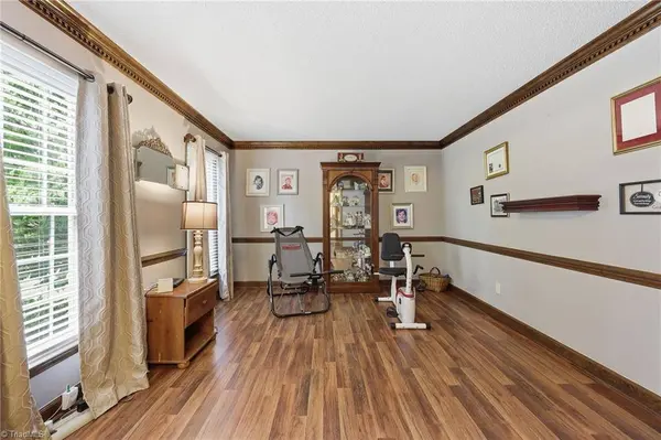 250 Hedrick DR, Kernersville, NC 27284