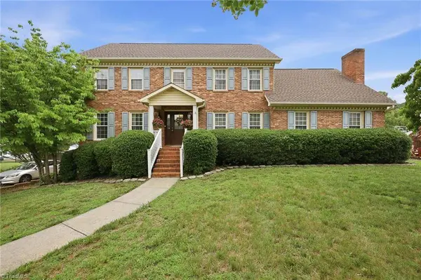 250 Hedrick DR, Kernersville, NC 27284