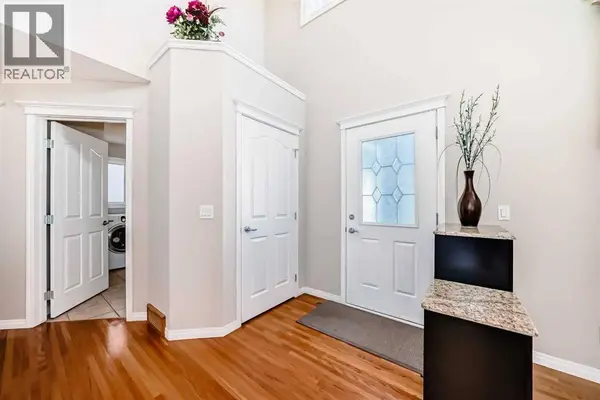 300 Hampstead Road NW, Calgary, AB T3A6G4