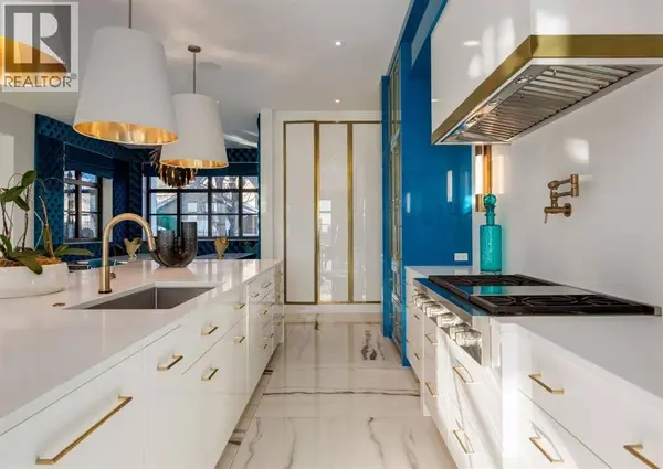 732 Crescent Road NW, Calgary, AB T2M4A6