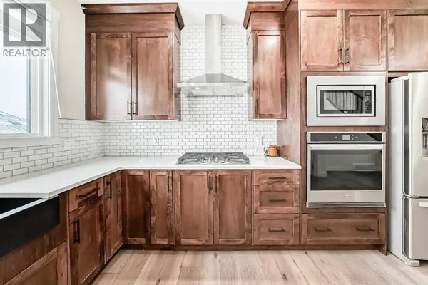 538 Sage Hill Road NW, Calgary, AB T3R1Y2