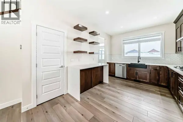 538 Sage Hill Road NW, Calgary, AB T3R1Y2