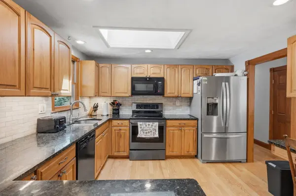 37 Bart, Billerica, MA 01862