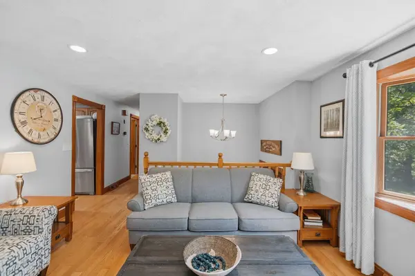 37 Bart, Billerica, MA 01862