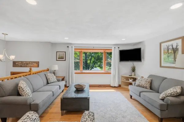 37 Bart, Billerica, MA 01862