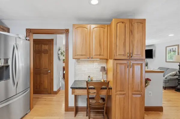 37 Bart, Billerica, MA 01862