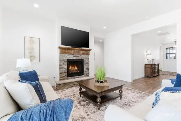 5764 N Backfire Way, Meridian, ID 83646