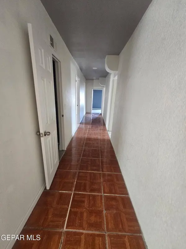 620 AGUA DE MAR, El Paso, TX 79928