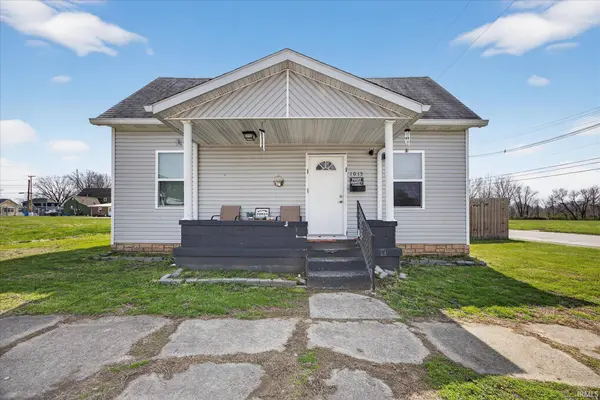 1015 W Van Trees Street, Washington, IN 47501