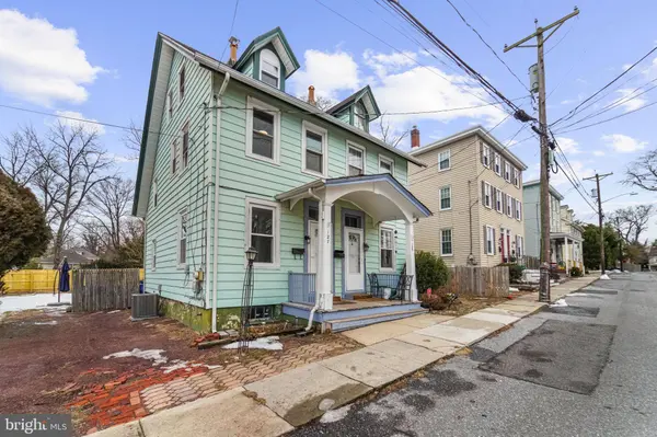 127 SCHOOLEY ST, Moorestown, NJ 08057