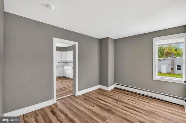 680 MAIN ST, Sewell, NJ 08080