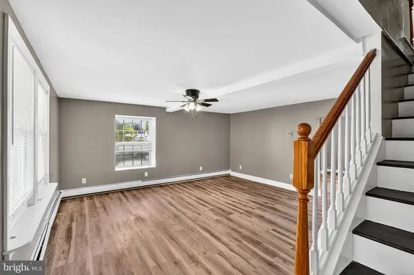 680 MAIN ST, Sewell, NJ 08080