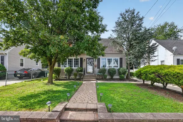 126 E LAFAYETTE AVE, Magnolia, NJ 08049