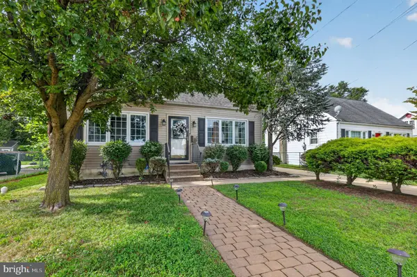 126 E LAFAYETTE AVE, Magnolia, NJ 08049