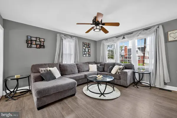 126 E LAFAYETTE AVE, Magnolia, NJ 08049