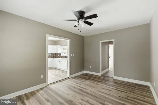 218 LAKE AVE, Clementon, NJ 08021