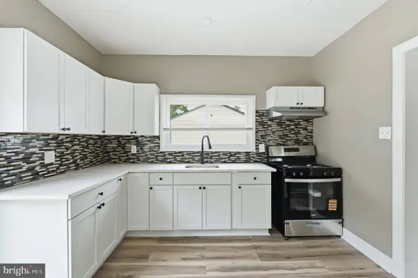 218 LAKE AVE, Clementon, NJ 08021