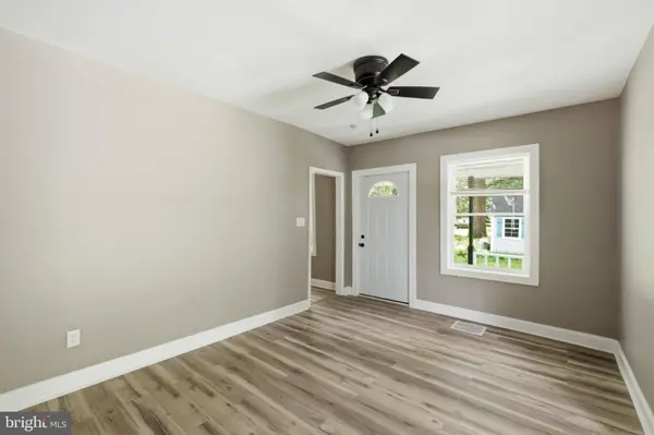 218 LAKE AVE, Clementon, NJ 08021