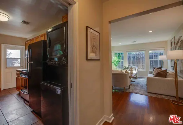 15031 Hartland St, Van Nuys, CA 91405