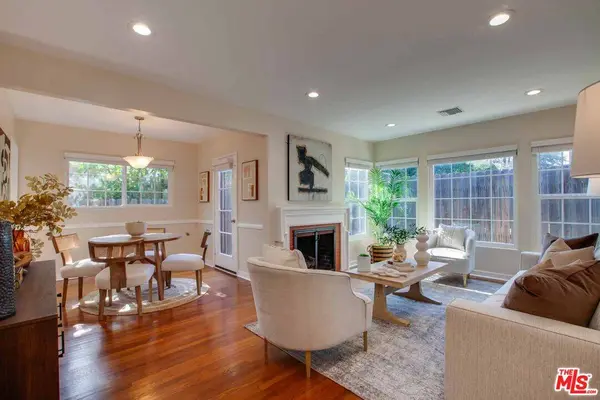 15031 Hartland St, Van Nuys, CA 91405