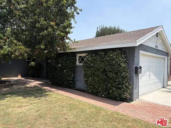 22115 Hart St, Canoga Park, CA 91303