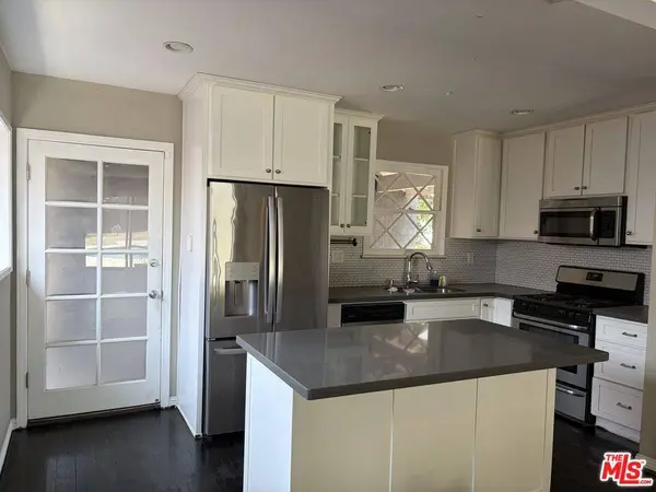 22115 Hart St, Canoga Park, CA 91303