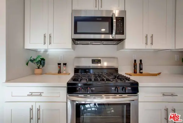 15031 Hartland St, Van Nuys, CA 91405