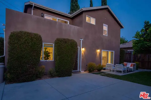 15031 Hartland St, Van Nuys, CA 91405