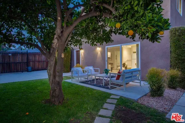 15031 Hartland St, Van Nuys, CA 91405