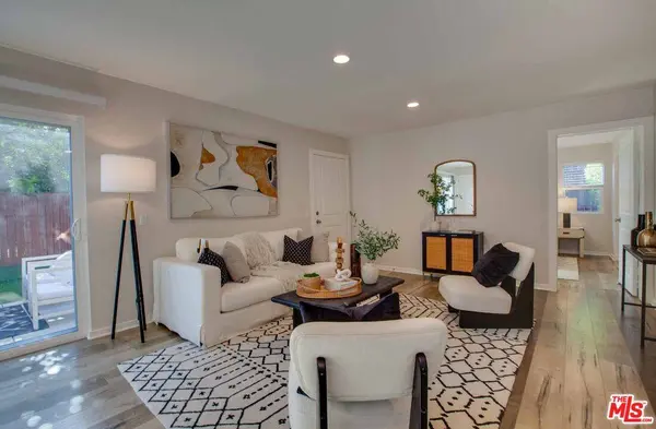 15031 Hartland St, Van Nuys, CA 91405