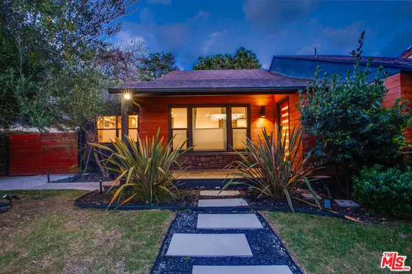 5518 Carpenter Ave, Valley Village, CA 91607