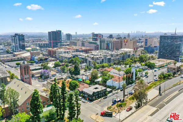 1777 N Gower St #1781, Los Angeles, CA 90028