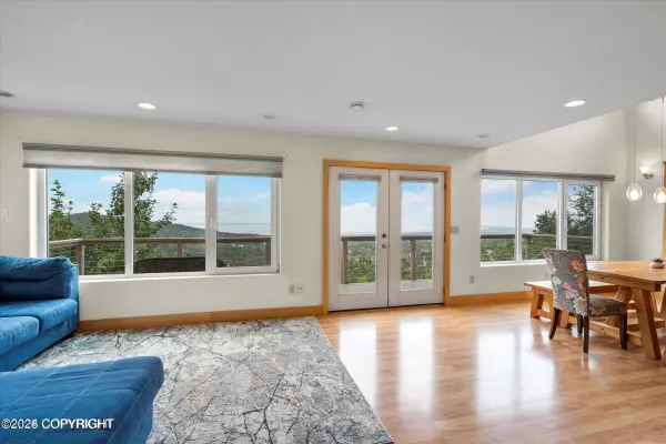 13275 Spendlove DR, Anchorage, AK 99516