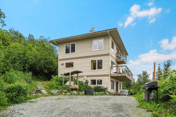 13275 Spendlove DR, Anchorage, AK 99516