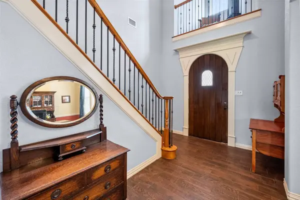 6501 Gehrig CIR, Burleson, TX 76028