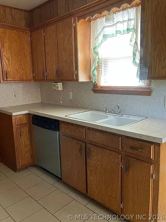504 S Seminole, Weleetka, OK 74880
