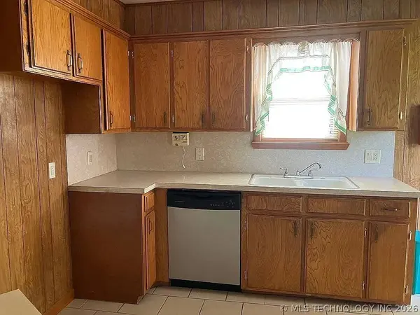 504 S Seminole, Weleetka, OK 74880