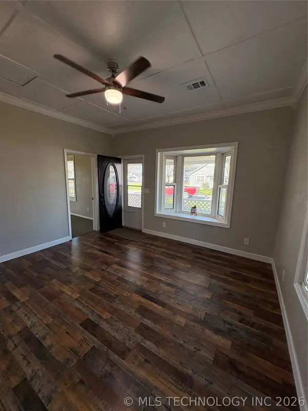417 S 4th ST, Morris, OK 74445