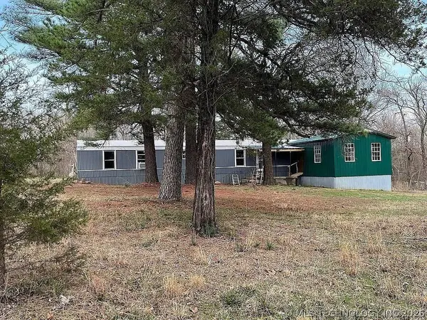 403993 E 1090 RD, Henryetta, OK 74437