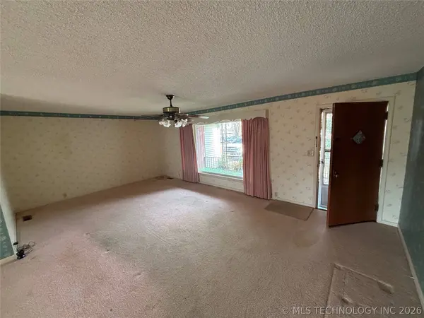 504 N D AVE, Cleveland, OK 74020