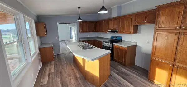 4077 E 488 RD, Owasso, OK 74055