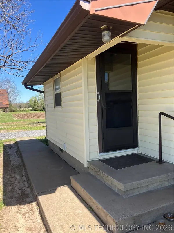 12413 S 114th W, Oktaha, OK 74450