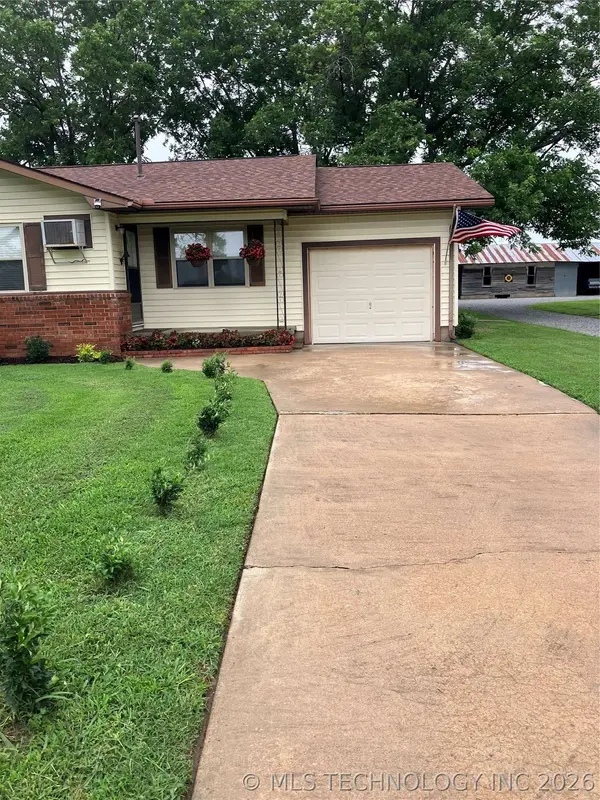 12413 S 114th W, Oktaha, OK 74450