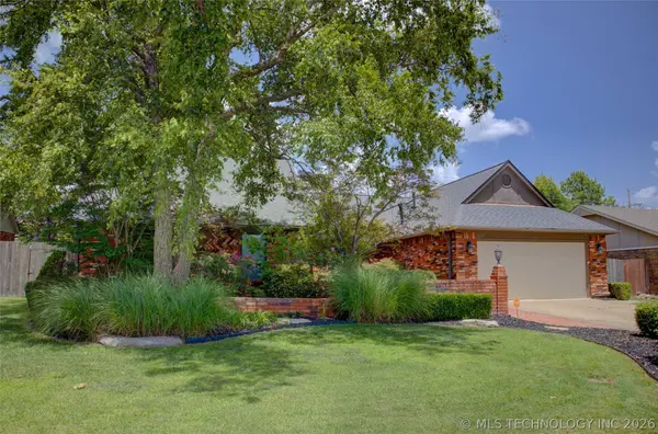 6921 E 86th PL, Tulsa, OK 74133