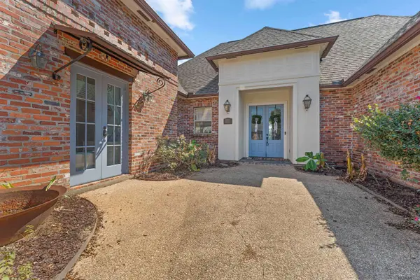 2842 Muirfield Dr, Zachary, LA 70791