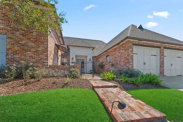 2842 Muirfield Dr, Zachary, LA 70791