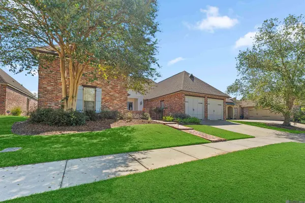 2842 Muirfield Dr, Zachary, LA 70791