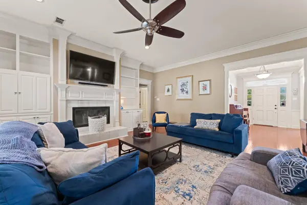 3607 Red Clover Ave, Zachary, LA 70791