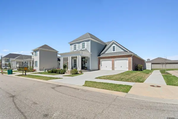 1109 Ambassador Ci, Zachary, LA 70791